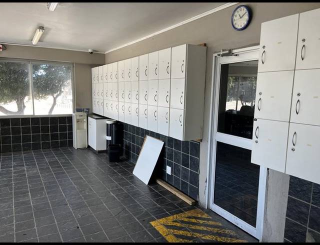 INDUSTRIAL PROPERTY TO RENT IN KILLARNEY GARDENS